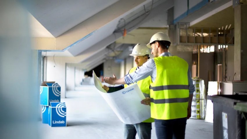 Az energiahatékony otthonokról szóló értekezésekben legtöbbször a hőszigetelés, a nyílászárók vagy a fűtési rendszer kerül előtérbe, miközben a megfelelő szellőztetés jelentősége még mindig háttérbe szorul, pedig a korszerű, légtömör épületekben a beltéri levegő minősége már nemcsak ...