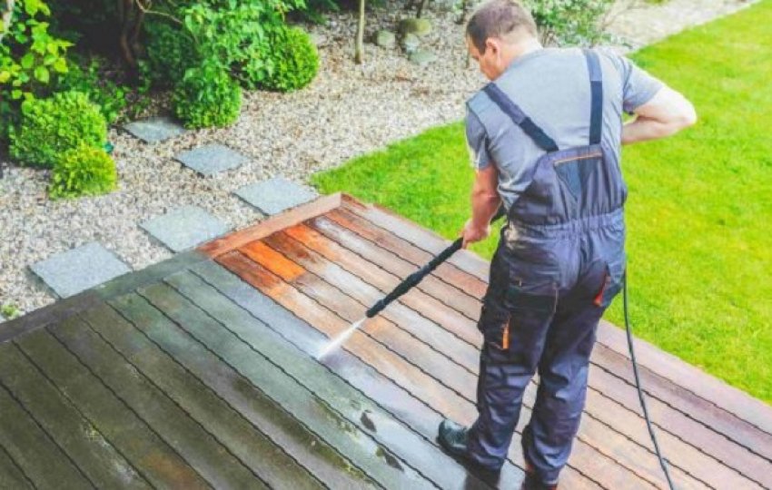 A kerti terasz ápolása elengedhetetlen, ha hosszú távon szeretnénk megőrizni a fa természetes szépségét és ellenálló képességét. A kültéri környezet – csapadék, UV-sugárzás, hőingadozás – folyamatosan igénybe veszi a teraszdeszkákat, ezért a...