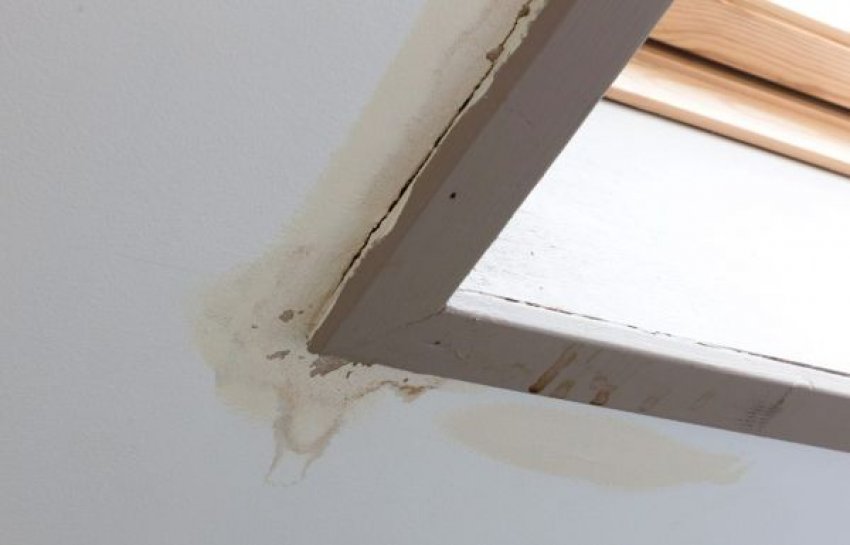 A téli hónapokban sok lakásban jelennek meg nedves foltok, párás ablakok vagy gyanús elszíneződések a falakon. Ilyenkor az ijedtség az ösztönös reakció, ...