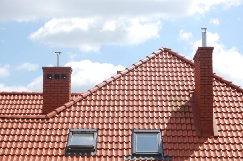 A kémény szerepe az, hogy az égés során keletkező füstgázokat biztonságosan az épületen kívülre vezesse, miközben hozzájárul a fűtési rendszer hatékony és biztonságos működéséhez. Kéményre minden olyan fűtési megoldásnál szükség van, ahol égéstermék kel...