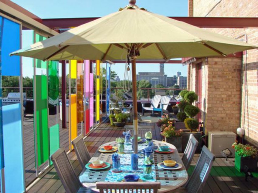 Nem mindannyian rendelkezünk saját kerttel vagy udvarral, ahol egy hosszú nap végén megpihenhetünk, de szerencsére sokunknak van legalább egy kisebb erkélye. Ez az apró kültéri terület pedig sokkal több lehet, mint egy ritkán használt tároló vagy ruhaszárító hely. Egy kis színnel, kreativitással és tudatos...